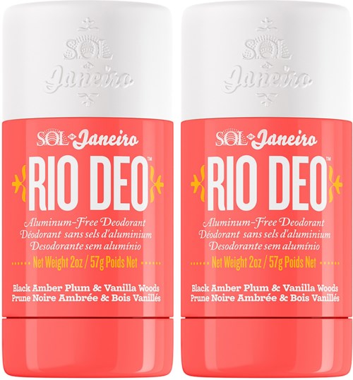 Kaksi Rio Deo -deodoranttirullaa, punainen ja vaaleanpunainen pakkaus, merkattu alumiinittomaksi ja tuoksuu amberiplomilta ja vaniljalta.