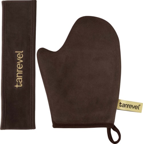 Ein brauner Ofenhandschuh und eine braune Abdeckung mit "tanrevel" sind zu sehen.