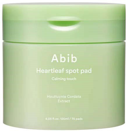 Groene pot met Abib Heartleaf spot pads voor kalmerende huid, bevat Hydrotyunia Cordata-extract, 120 ml, 75 pads.