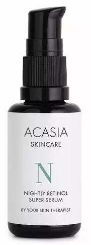 Een flesje ACASIA skincare nachtserum met pomp en eenvoudige witte etiket.