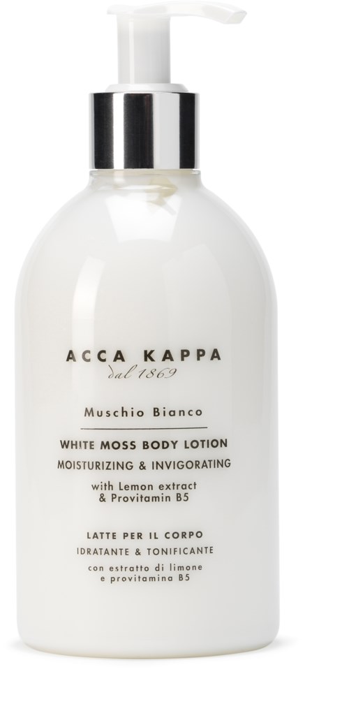 A white lotion bottle with a pump labeled Acca Kappa, Muschio Bianco, for moisturizing and invigorating skin.