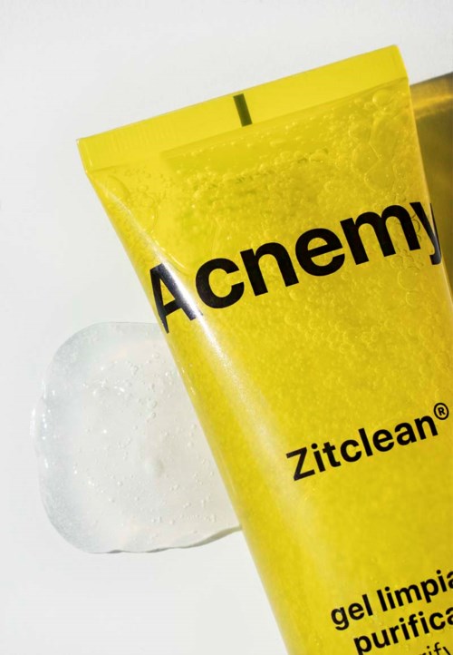 Gelstift in Gelb mit Zitclean Reinigungsgel und einem weißen Eiswürfel daneben.