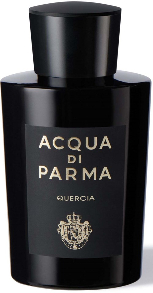 Musta hajuvesipullo, jossa on kullanvärinen teksti ja leima etikettissä. Siinä lukee 'Acqua di Parma' ja 'Quercia.'