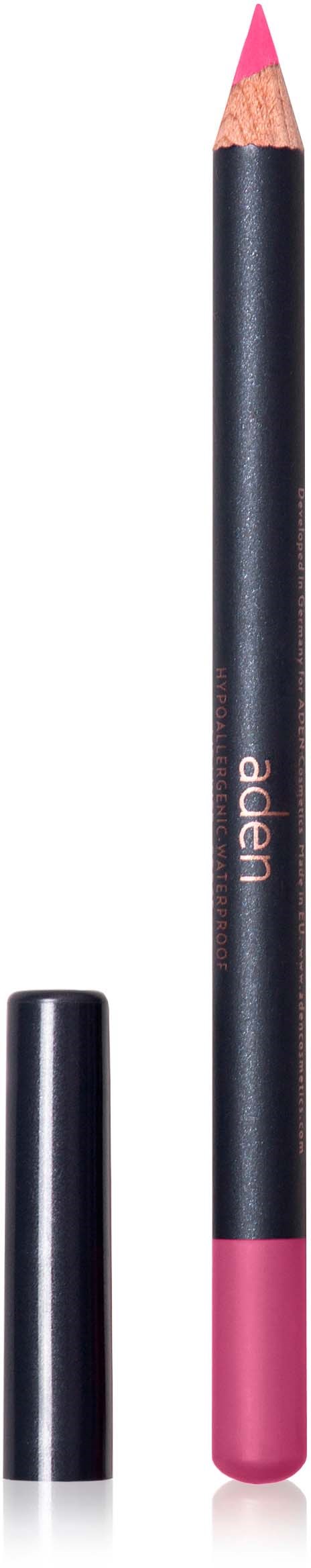 En rosa og svart blyant med merket 'Ader' på. Kappen er fjernet, spissen er skarp.