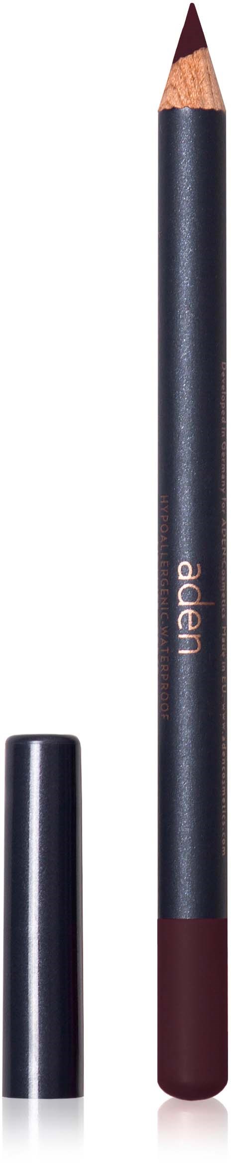 En brun leppeblyant med svart kropp og lokk, merket 'edger'.
