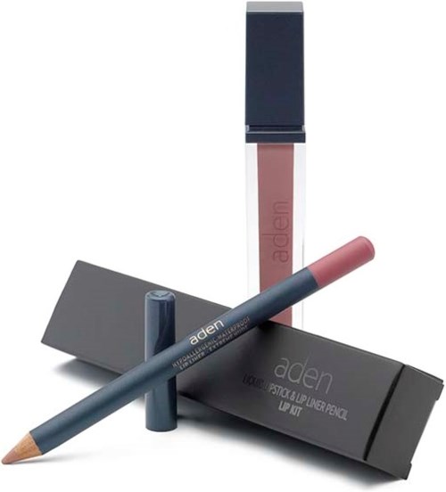 Lippenstift und Lipliner in eleganten Behältern mit modernem Design.