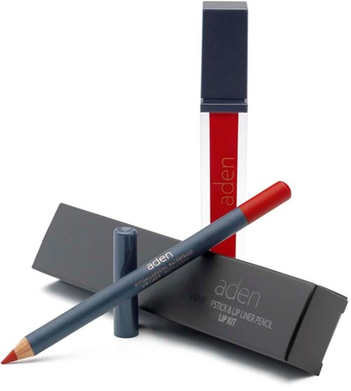Ein grauer Lippenstift, roter Lippenstift, blauer Lippenstift und eine schwarze Schachtel sind so angeordnet, dass sie sich gegenseitig stützen.