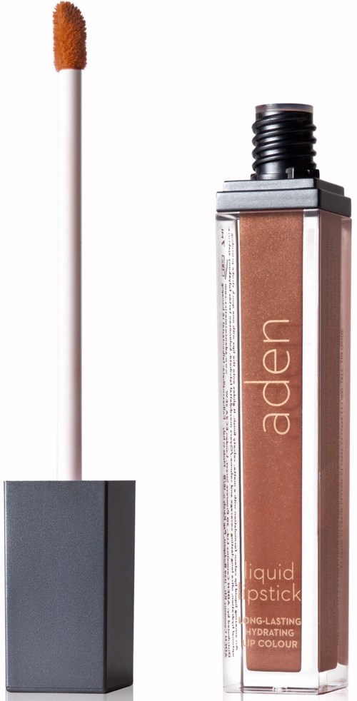 Een vloeibare lipstick met een applicator, in een doorzichtige tube met een middelhouten kleur.