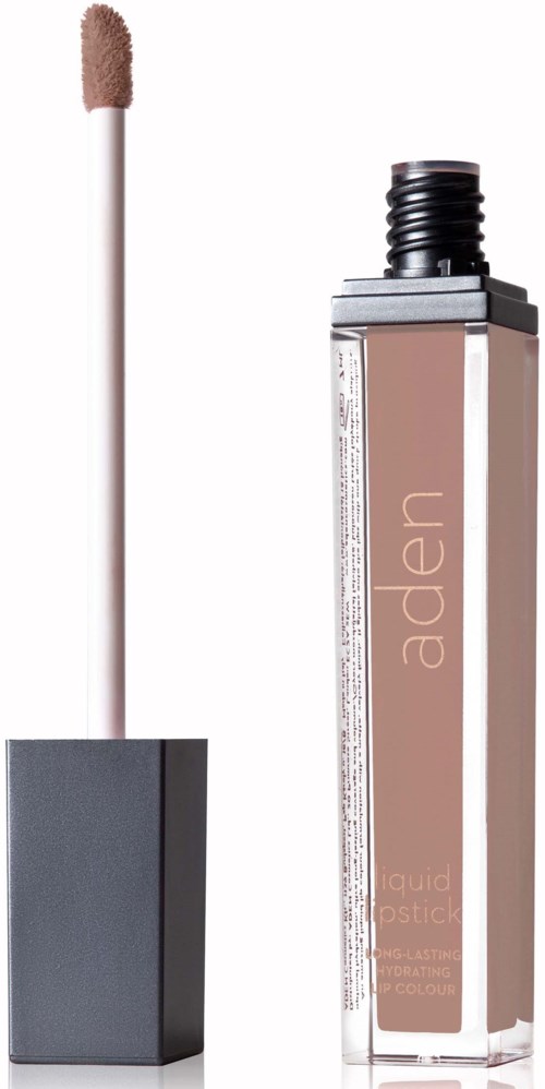 Een vloeibare concealer met sponsapplicator en een doorzichtige fles met het label "adorn".
