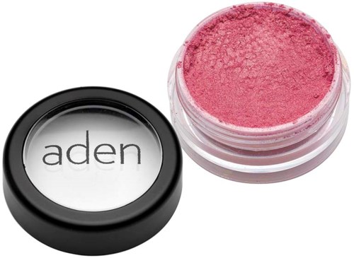 Rosa Makeup-Creme in einem transparenten Behälter mit schwarzem Deckel mit der Aufschrift "aden."