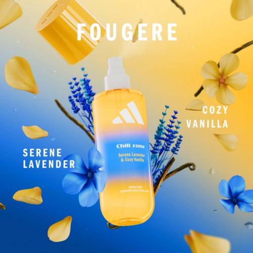 Eine hellgelbe Sprühflasche mit Lavendel und Vanille Duft, umgeben von Lavendel, Vanillblüten und fallenden Blütenblättern.