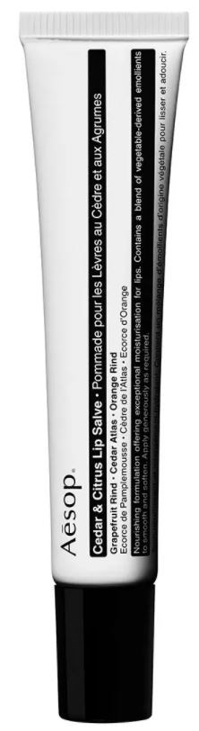 Eine Tube von Aesop mit dem 'Cleansing Purifying Cleanser'-Design, schwarz-weiße Etikette, steht senkrecht.