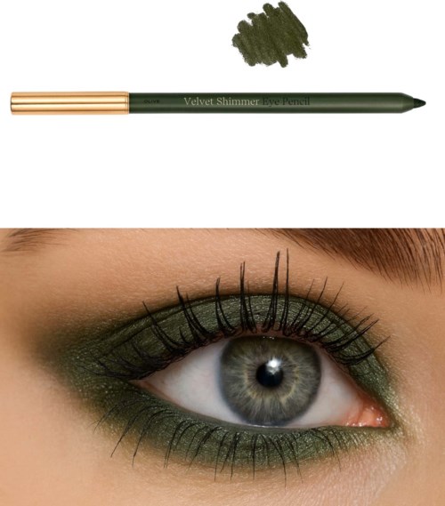 Grünes Augen-Make-up mit grünem Velvet Shimmer Eyeliner und Nahaufnahme eines Auges mit langen Wimpern.