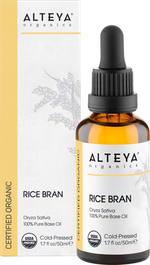 Ruskea pullo ja Alteya Organics -riisileseöljyn laatikko, tipputa ja merkintä, valkoisella taustalla.