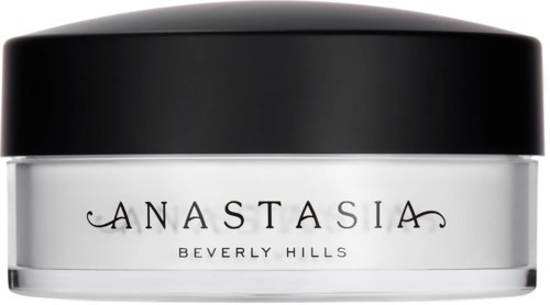 Ein weißer Behälter mit schwarzem Deckel, beschriftet "Anastasia Beverly Hills."