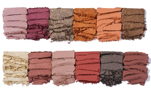Twee rijen verbrijzelde oogschaduw in verschillende roze, rode, bruine en beige tinten. Elke rij heeft acht kleuren.