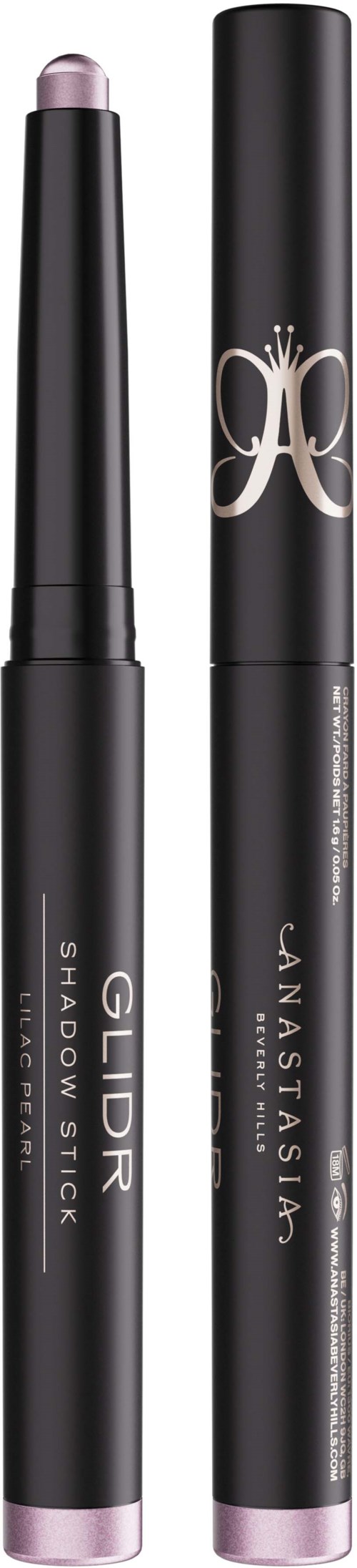 Zwei schwarze Make-up-Stifte, einer mit 'SHADOW STICK' beschriftet und der andere mit Blumenlogo, stehen aufrecht.