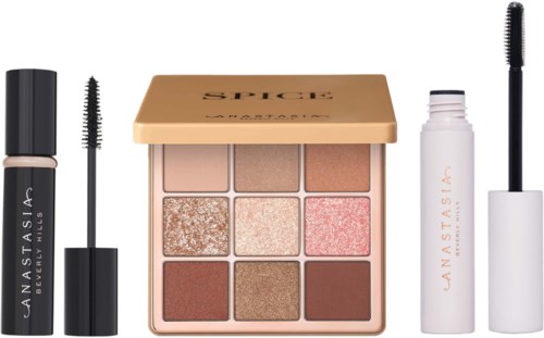 Sminkpalett med nio ögonskuggor, mascara och bryngelflaskor från Anastasia Beverly Hills.