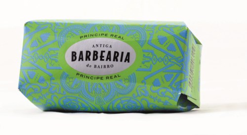 Green and blue soap package with a label that says 'Barbeira' and 'Príncipe Real'.