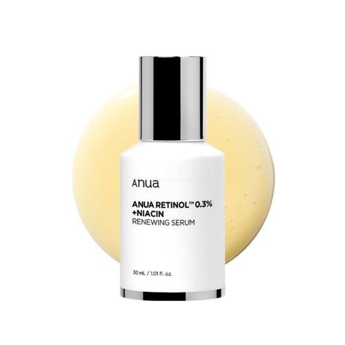 Een witte fles met ANUA Retinol 0,3% met Niacin voor een lichtgele achtergrond.