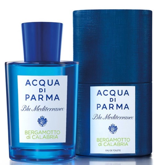 En blå parfyllflaska med matchande förpackning, märkt 'Acqua di Parma Blu Mediterraneo Bergamotto di Calabria.'