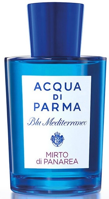 Eine blaue Flasche mit Acqua di Parma Blu Mediterraneo Mirto di Panarea Parfüm. Das Etikett ist weiß mit blauer und pinker Schrift.