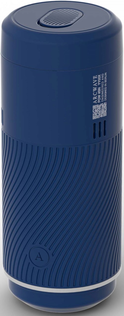 En blå cylindrisk enhet med en texturerad nederdel och en etikett på övre delen.