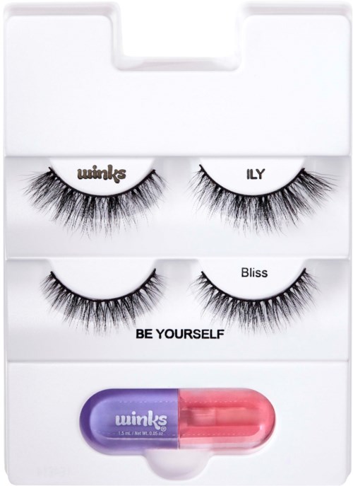Zwei Paare falscher Wimpern und ein kapselartiges Objekt mit pinken und lila Farben in einem weißen Etui.
