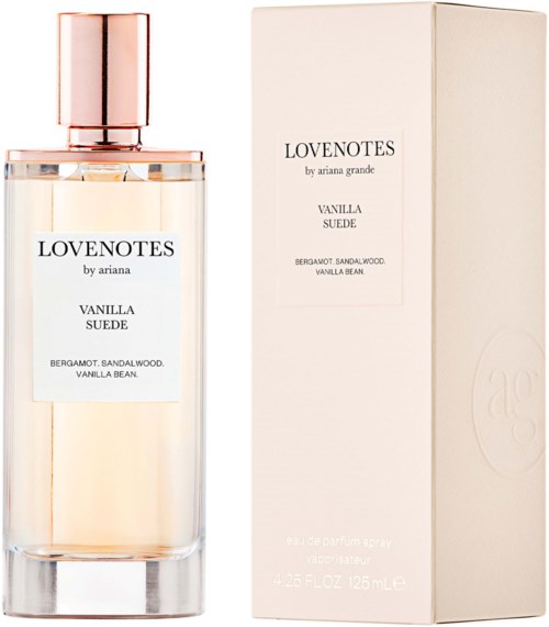 Een parfumfles en doos met label 'LOVENOTES by ariana grande, Vanilla Suede, met tonen van bergamot, sandelhout en vanilleboon.