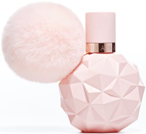 Een geometrische roze parfumfles met een grote zachte roze pluizige bal op de top.