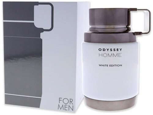 En flaska herrparfym bredvid dess box, märkt Odyssey Homme White Edition.