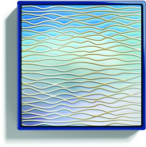 Ein dekoratives Quadrat mit welligen Linien in Blau und Gelb in einem blauen Rahmen.