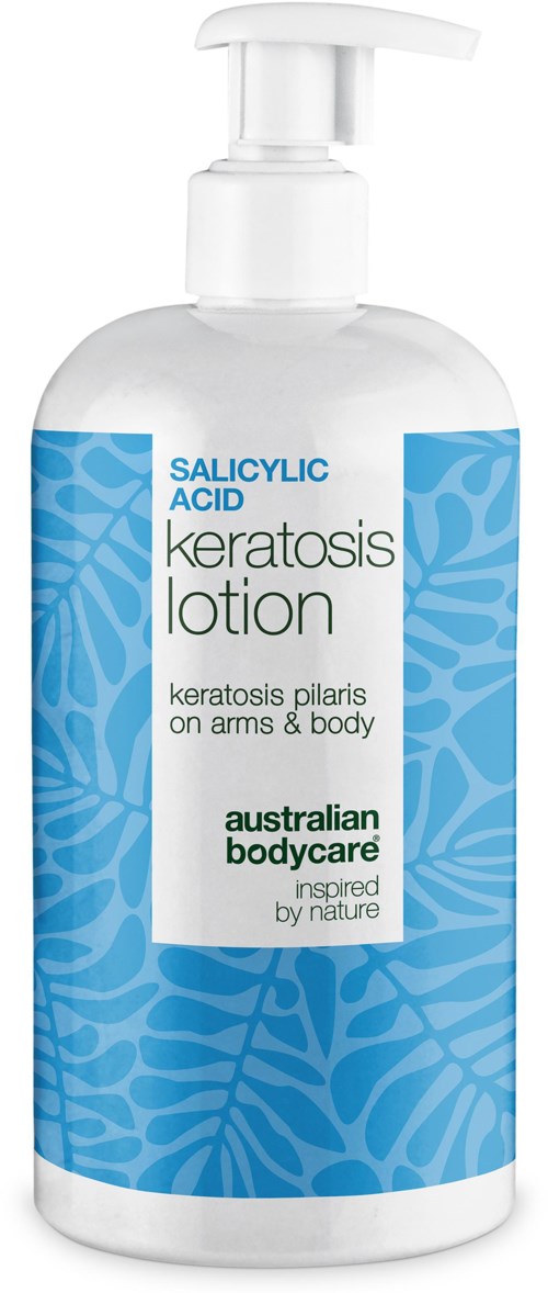 Eine weiße Flasche mit Pumpe, etiketti 'Keratosis Lotion' für Haut an Armen und Körper, von Australian Bodycare.