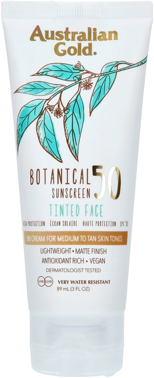 Eine weiße Tube Australian Gold Botanical Sunscreen SPF 50 mit blauen Blättern und braunen Zweigen, erwähnt mittlere sonnengebräunte Haut.