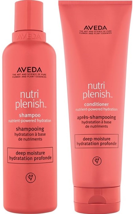 Zwei rosa Haarpflegedroger, gekennzeichnet mit Aveda Nutri Plenish, eine für Shampoo und eine für Conditioner, mit tiefen Feuchtigkeitsvorteil.