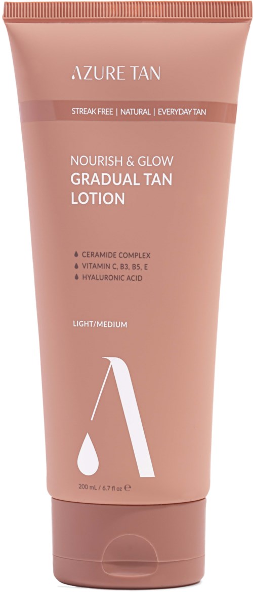 Eine rosa Tube mit Azure Tan Hautpflege-Lotion, beschriftet 'Nourish & Glow Gradual Tan Lotion' mit Inhaltsstoffen und Anweisungen.