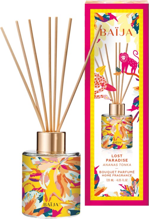 Fargerik hjemmedispenser med bambuspinner og tropiske design, merket 'Lost Paradise' og 'Ananas Tonka'.