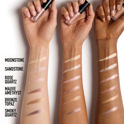 Swatchar av sex olika läppstift nyanser på tre armar med etiketter: Moonstone, Sandstone, Rose Quartz, Mauve Amethyst, Bronze Topaz, Smoky Quartz.