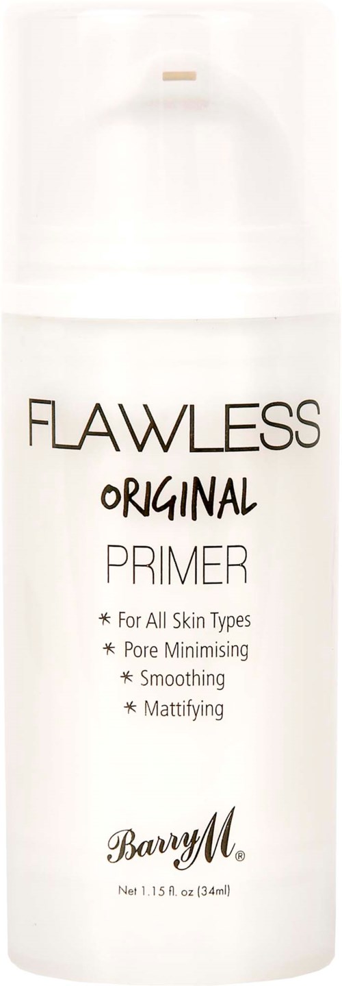 Een witte fles met pomp, gelabeld Flawless Original Primer voor alle huidtypen, met voordelen zoals poren verkleinen en matteren.