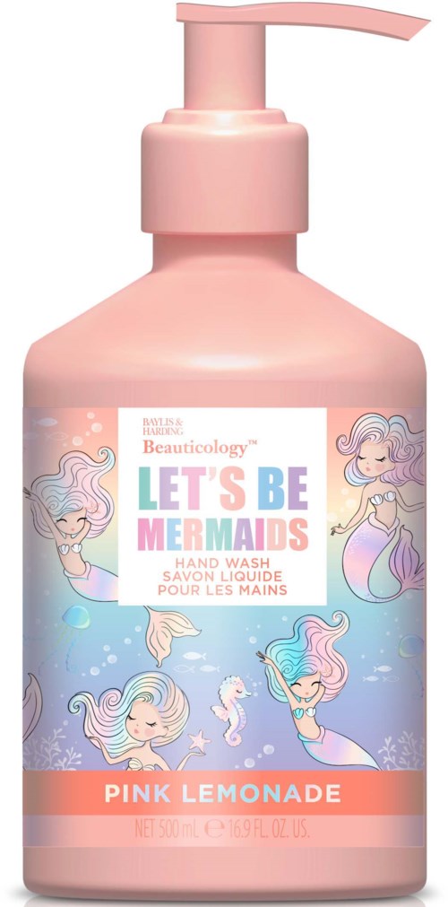 Pinkfarbene Flasche mit Pumpaufsatz, verziert mit Meerjungfrauen, Blasen und Pastellfarben. Text: "Let's Be Mermaids" und "Pink Lemonade."