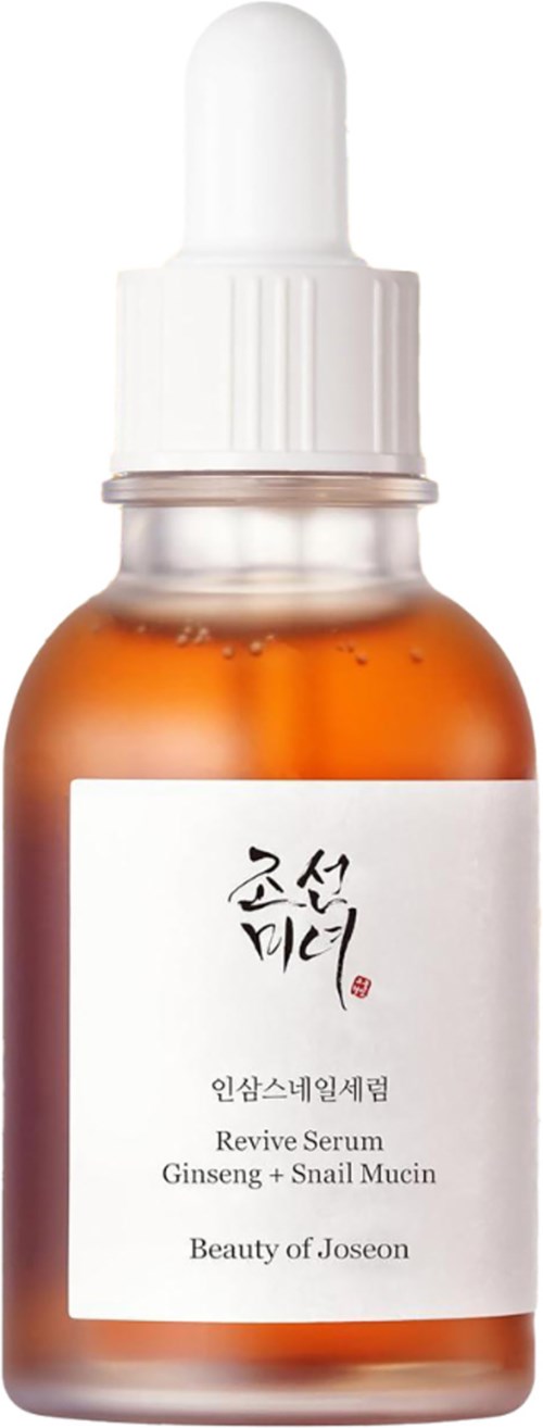 En liten brunstflaska med vit pipettlock, etikett med koreansk text och nämner ginseng och snigelslem.