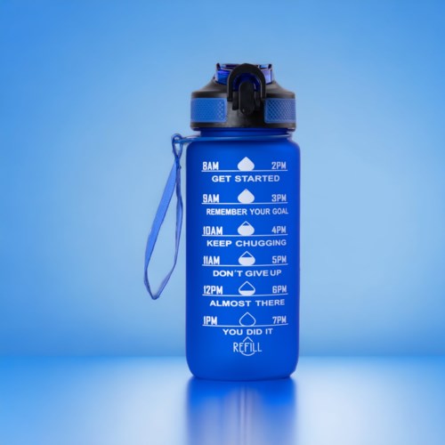 Eine blaue Wasserflasche mit motivierenden zeitbasi Nachrichten und einem Griff an der Seite.