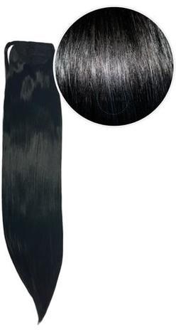 Een lange, dikke zwarte haarverlenging en een ronde, zwarte haarclip. Beide glanzend en glad.