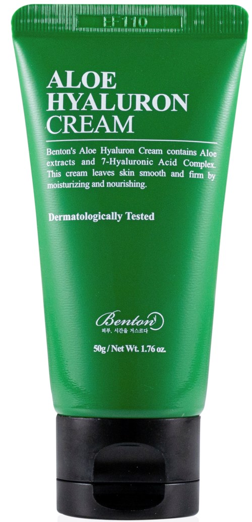 Een groene tube Aloe Hyaluron crème met een zwarte dop, voorzien van productinformatie en merknaam.