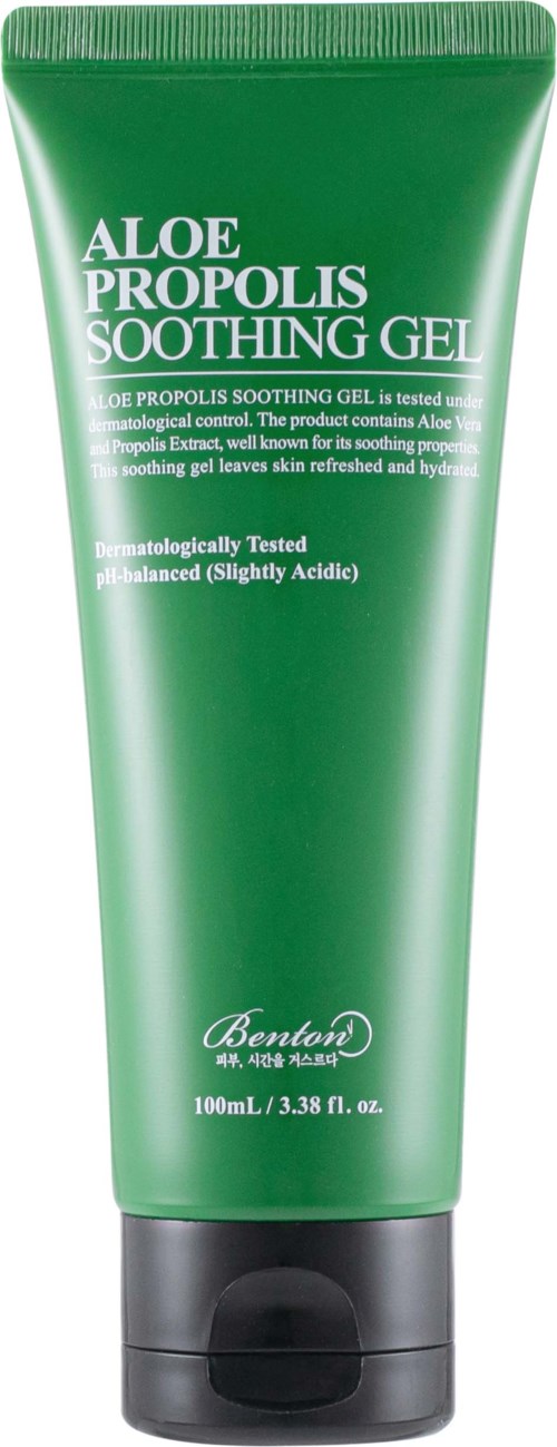 Een groene tube met de tekst Aloe Propolis Soothing Gel, bedoeld voor jeukende en hydraterende huid.