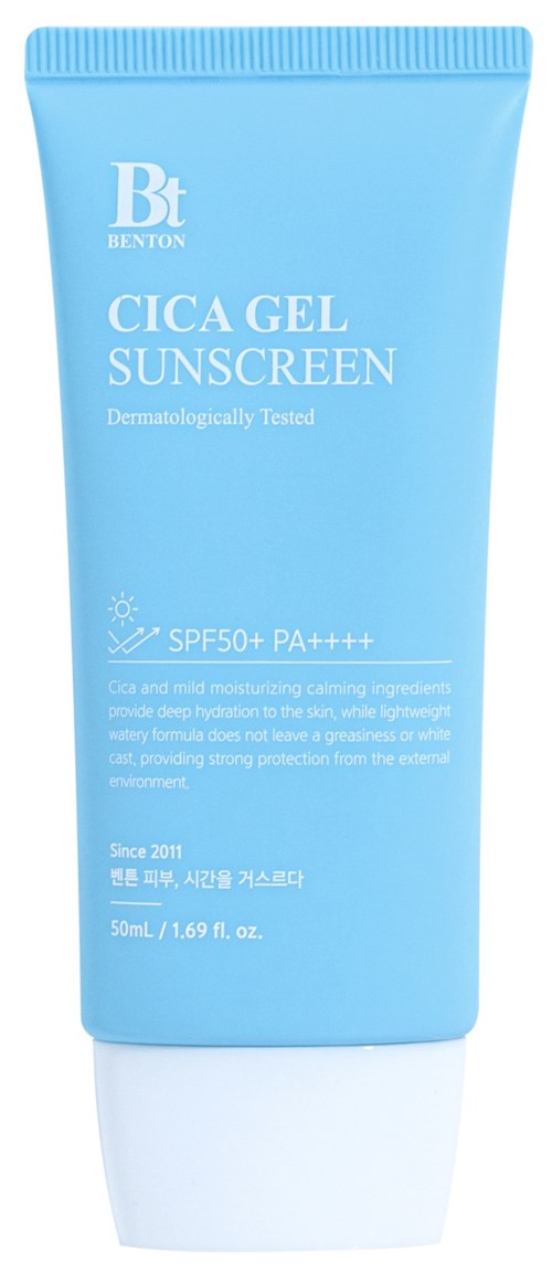 Vaaleansininen putki Cica Gel -aurinkosuojavoidolla SPF 50+ ja PA++++. Sisältää rauhoittavia ainesosia.