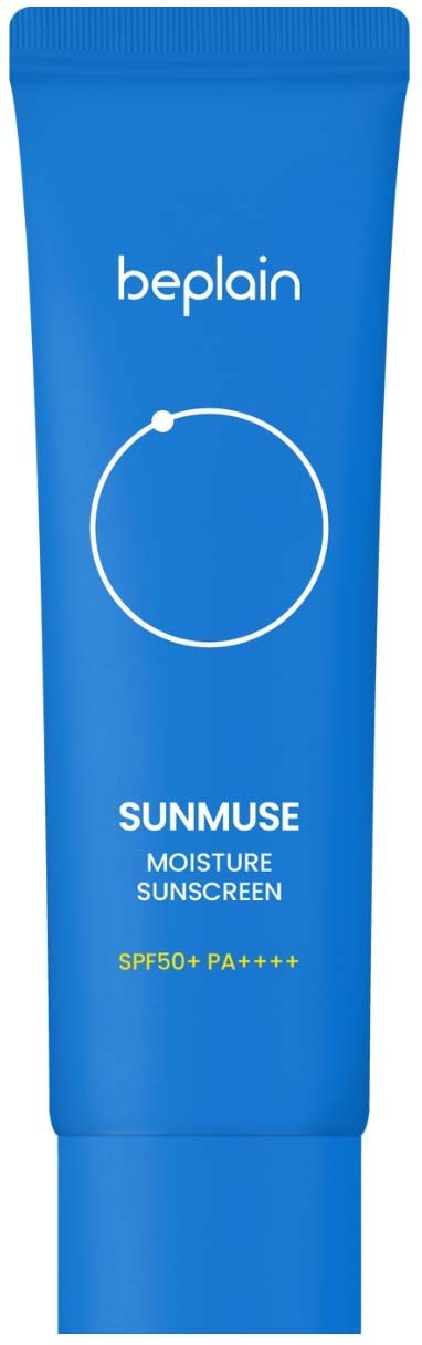 Blå Sunmuse solskydds- eller solkrämstube med vit text, SPF50+ PA++++, från varumärket Beplain.