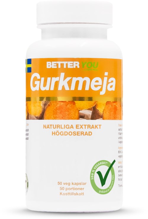 Eine weiße Flasche mit 'Gurkmeja'-Label, orangefarbenem Streifen und Bildern von Kurkumawurzeln. Enthält natürliches Kurkuma-Extrakt.