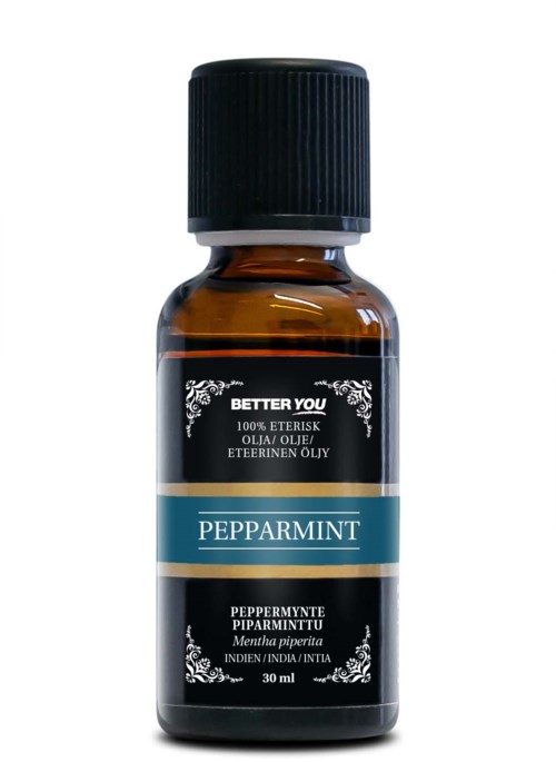 En liten flaske merket 'Pepparmint' med svart, blått og hvitt, brukt til smak eller duft.