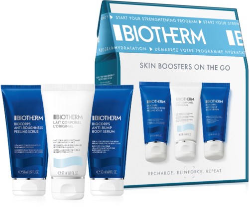 Biotherm-huoltotuotteiden setti, sisältäen vartaan kuorinnan, vartaan seerumin ja kaksi voidetta, sinivalkoisessa pakkauksessa.